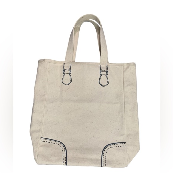 Coach Cream canvas horse & carriage logo hangtag - Picture 6 of 9